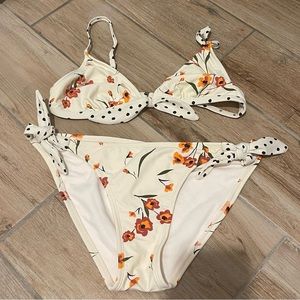 Bikini swim set